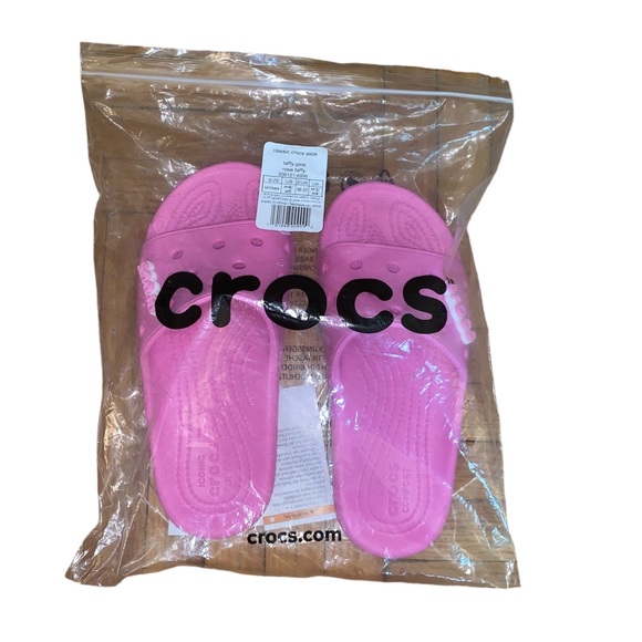 CROCS Shoes - CLASSIC CROCS PINK SLIDE SIZE 6 NWT Never Worn original plastic bag & with tag